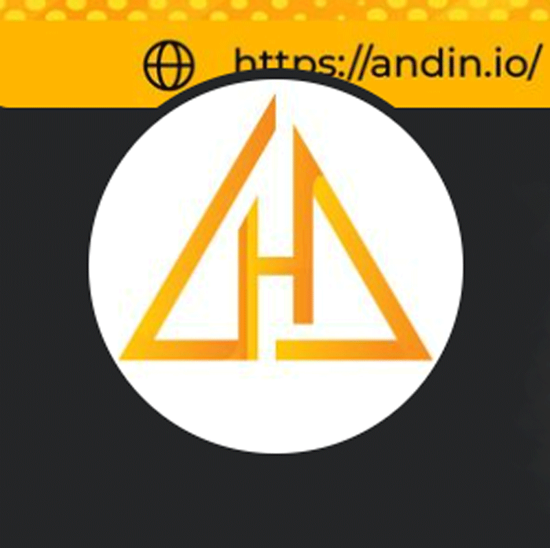 Upload ảnh đại diện được cắt theo khuôn tròn.